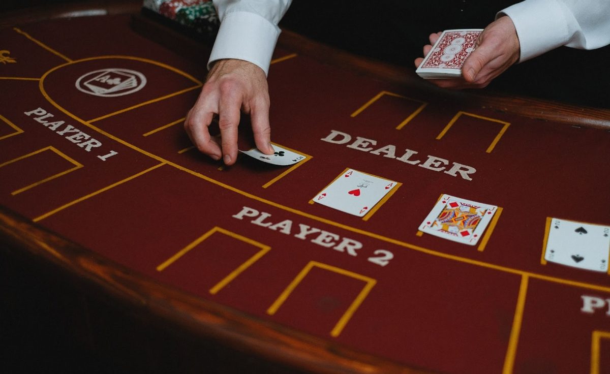 Master Strategies in Blackjack and Baccarat